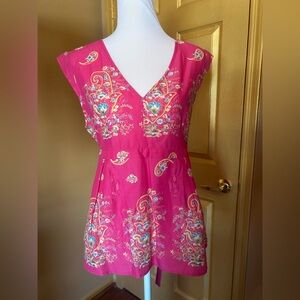 Vintage Gloria Vanderbilt Pink Floral V-Neck Tunic Top.